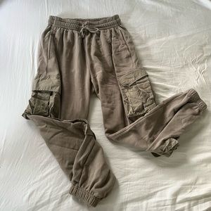 GARAGE CARGO SWEATPANTS